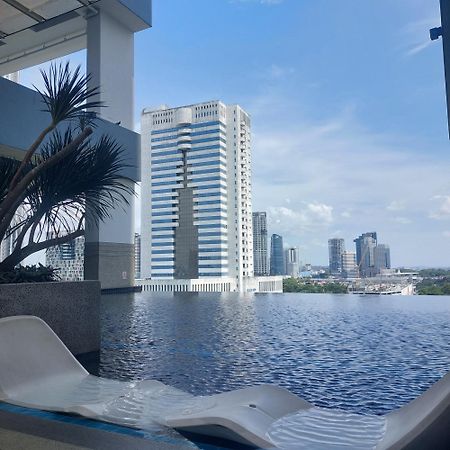 Twin Galaxy Jb Homestay By Summer Johor Bahru Exteriör bild