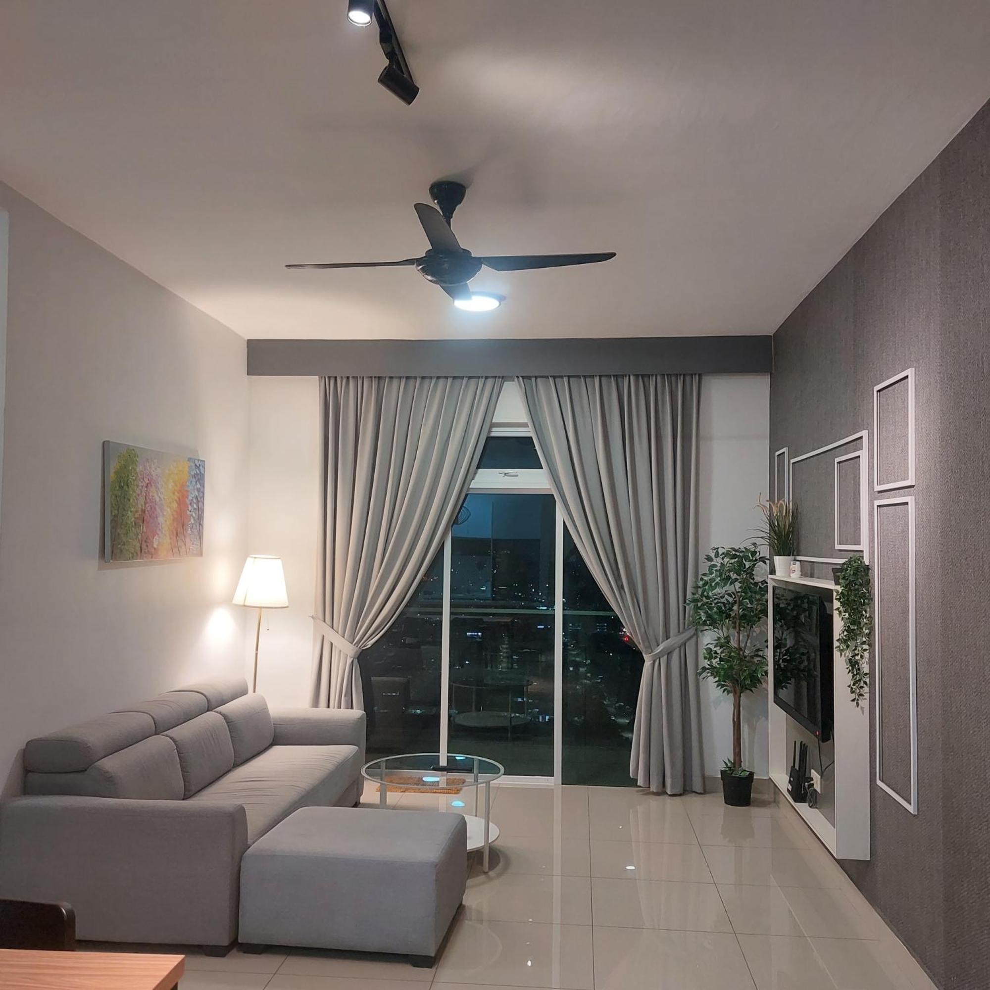 Twin Galaxy Jb Homestay By Summer Johor Bahru Rum bild